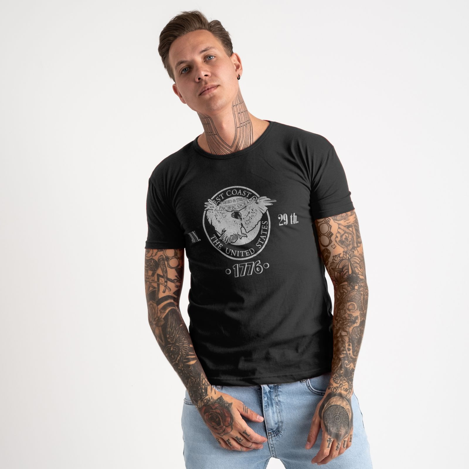 2607-1 черная футболка мужская с принтом (4 ед. размеры: M.L.XL.2XL)