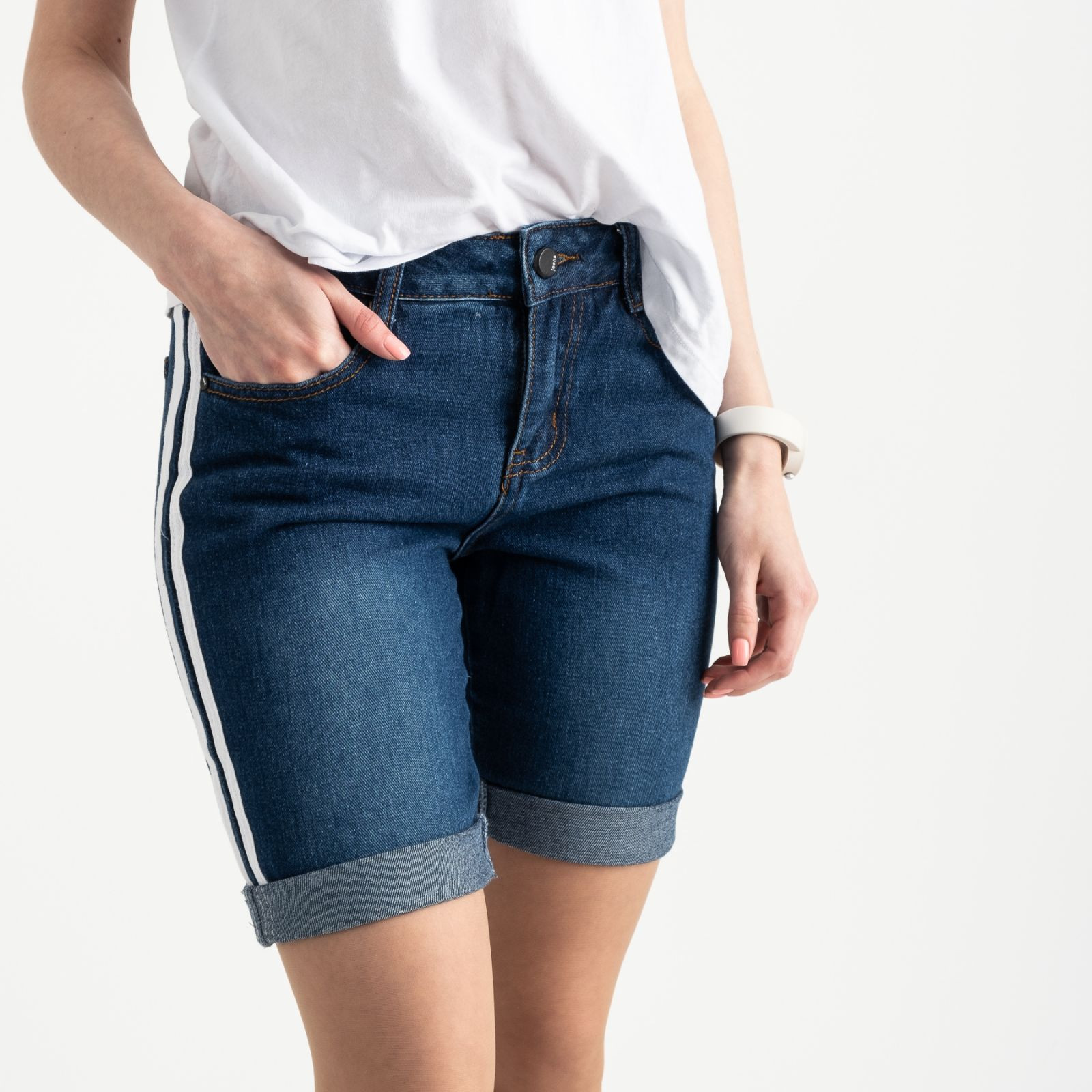 2357 Jushioumfiva шорты джинсовые с белыми лампасами котоновые (6 ед. размеры: 25.26.27.28.29.30)