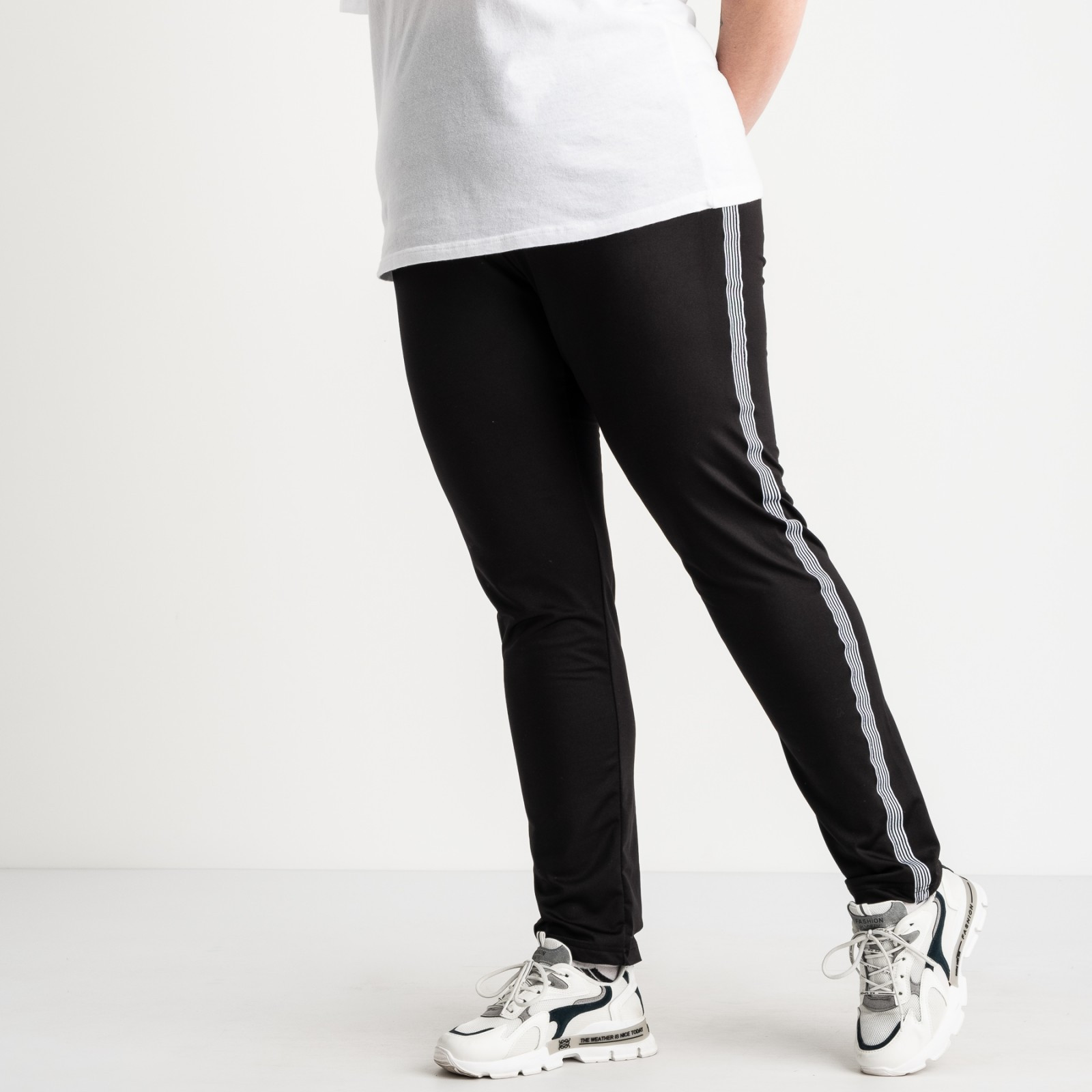 0030 спортивные штаны батальные черные с белыми лампасами стрейчевые (5 ед. размеры: 50.52.54.56.58)