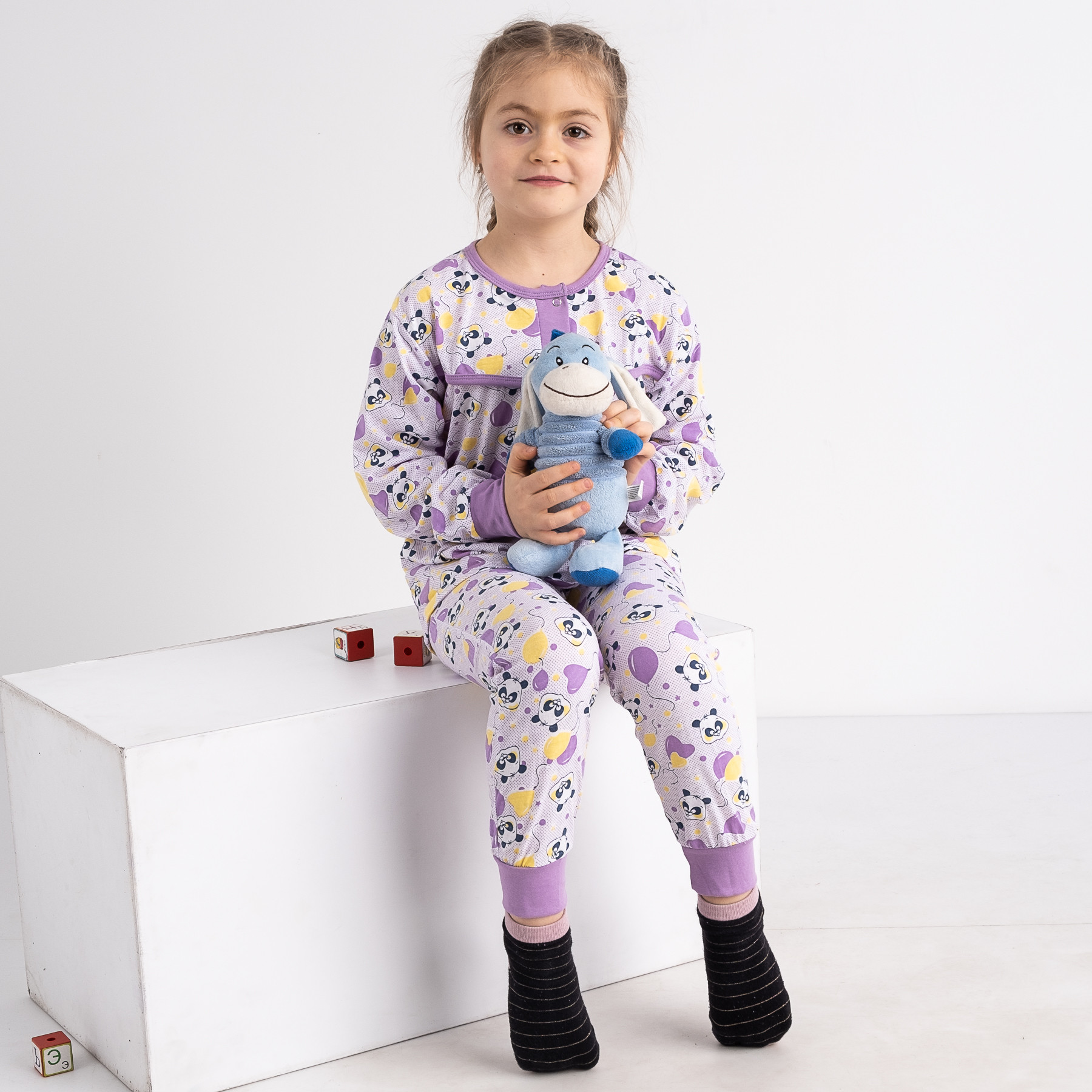 1084-2 Бома белая с пижама на ребенка 4-6 лет трикотажная (3 ед. размеры: 104.110.116)
